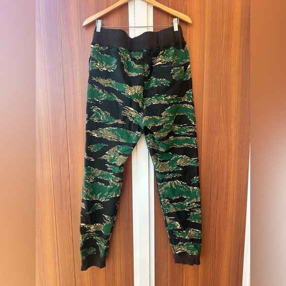 A Bathing Ape Tiger Camo Sweat Pants Joggers - Picture 7 of 11
